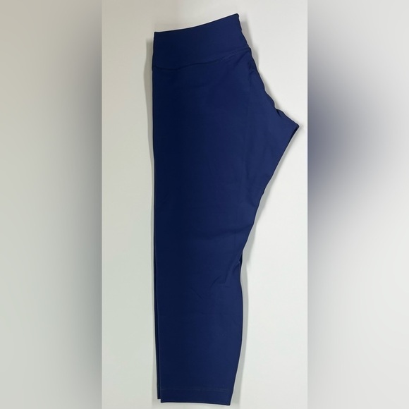 LULULEMON Wunder Train High-Rise Tight 25"
Larkspur size 18 - Picture 6 of 9